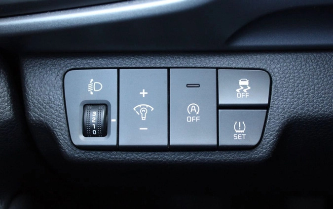 Kia Stonic cena 74900 przebieg: 17136, rok produkcji 2022 z Niemodlin małe 379